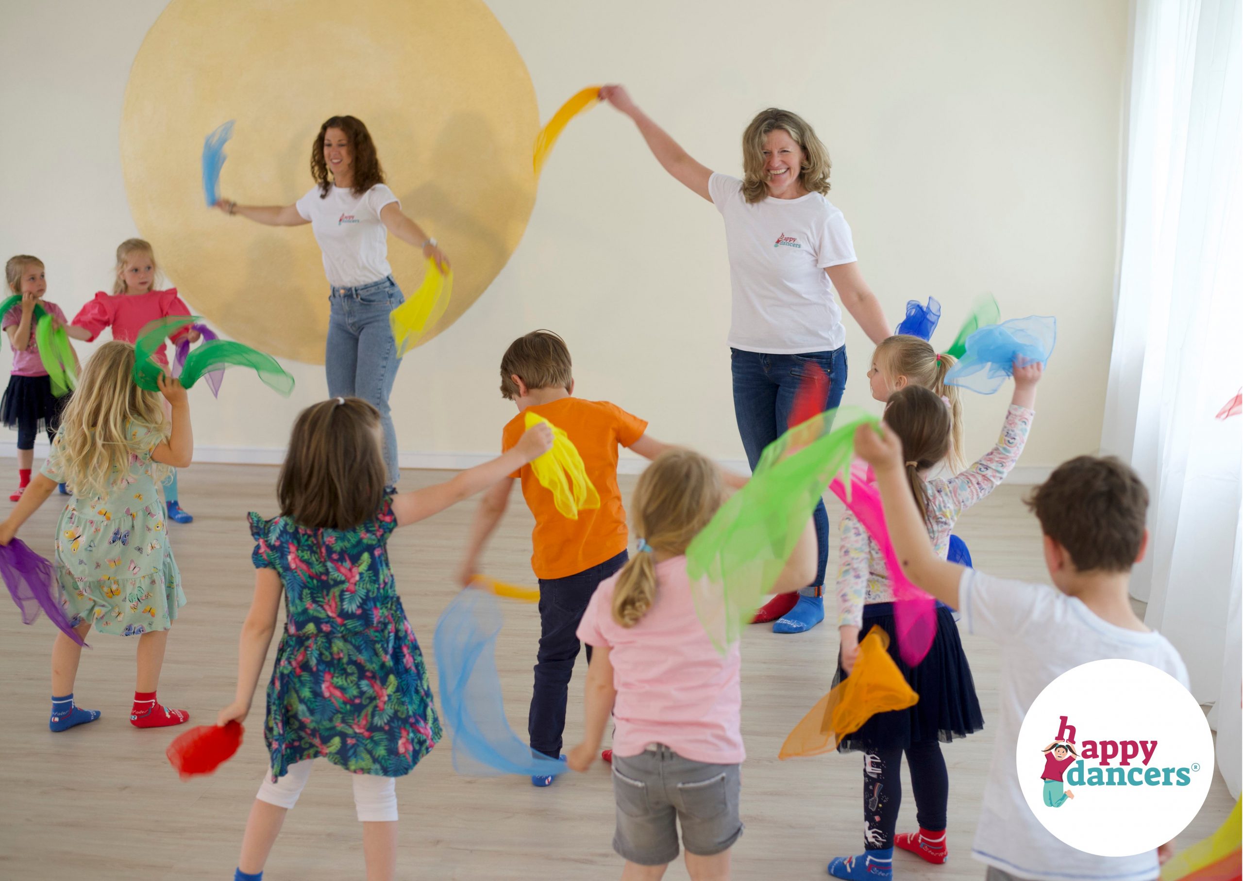 Lachende Kinder im Iserlandia Salzraum